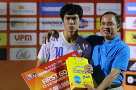 Đội trưởng của U21 Hoàng Anh Gia Lai được bầu chọn là cầu thủ Việt Nam xuất sắc nhất trận đấu sau thất bại 0-1 của U21 Hoàng Anh Gia Lai trước U19 Hàn Quốc. (Ảnh: Minh Chiến/Vietnam+)