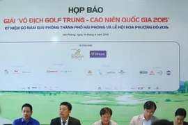 120 tay golf dự giải vô địch golf trung - cao niên quốc gia 2015 