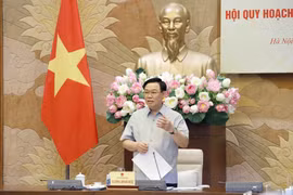 Chủ tịch Quốc hội Vương Đình Huệ phát biểu. (Ảnh: Doãn Tấn/TTXVN)