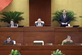 Phó Chủ tịch Quốc hội Trần Quang Phương điều hành phiên họp. (Ảnh: Doãn Tấn/TTXVN)