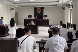 Phiên tòa xét xử vụ việc. (Nguồn: Thanh Niên)