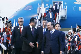 Chủ tịch nước bắt đầu chuyến thăm cấp nhà nước Cộng hòa Indonesia