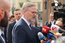 Hội nghị thượng đỉnh lần thứ nhất Cộng đồng Chính trị châu Âu