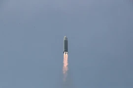 Hàn Quốc: Vụ phóng tên lửa ICBM của Triều Tiên không thành công