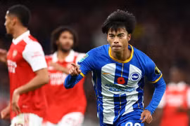 Cúp Liên đoàn Anh: Arsenal bị loại, Man City đánh bại Chelsea