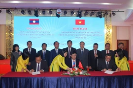 Quảng Trị tăng cường hợp tác với hai tỉnh Savannakhet và Salavan 
