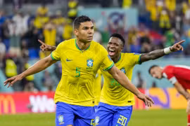 Casemiro ghi bàn giúp Brazil sớm giành vé vào vòng 1/8 World Cup 2022