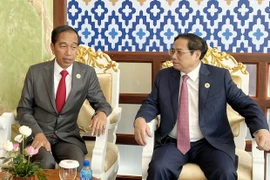 Thủ tướng Phạm Minh Chính gặp Tổng thống Indonesia Joko Widodo