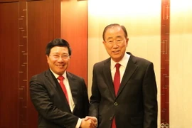 Phó Thủ tướng, Bộ trưởng Phạm Bình Minh tiếp nguyên Tổng Thư ký Ban Ki-moon. (Ảnh: Vũ Toàn-Hữu Tuyên/Vietnam+)