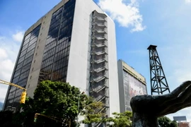 Trụ sở của Tập đoàn Dầu khí quốc gia Venezuela (PDVSA) tại Caracas ngày 14/11. (Nguồn: AFP/TTXVN)