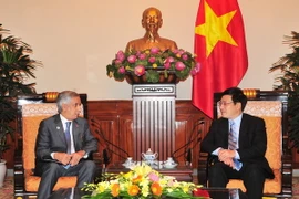 Phó Thủ tướng, Bộ trưởng Ngoại giao Phạm Bình Minh tiếp Quốc vụ khanh Nhà nước Qatar Sultan Bín Saad Al-Muraikhi. (Ảnh: Nguyễn Khang/TTXVN)