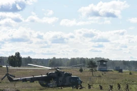 Binh sỹ Ukraine tham gia cuộc tập trận quốc tế mang tên "Rapid Trident-2017" ở Yavoriv ngày 15/9. (Nguồn: AFP/TTXVN)