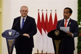 Tổng thống Indonesia Joko Widodo (phải) và Thủ tướng Australia Scott Morrison trong cuộc họp báo chung tại Bogor, Tây Java, Indonesia ngày 31/8/2018. (Ảnh: AFP/TTXVN)