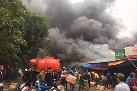 Hiện trường vụ cháy. (Ảnh: Nguyễn Oanh/TTXVN)