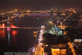 Một góc thành phố Đà Nẵng bên sông Hàn. (Ảnh: Trọng Đức/TTXVN)