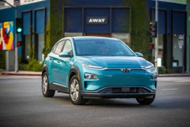Xe đa dụng cỡ nhỏ (CUV) chạy hoàn toàn bằng điện Kona Electric của Hyundai. (Nguồn: cleantechnica.com)