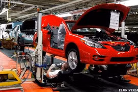 Hoạt động tại một doanh nghiệp sản xuất ôtô ở Venezuela. (Nguồn: Venezuela Today News)