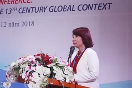 Phó Chủ tịch Ủy ban Nhân dân tỉnh Quảng Ninh Vũ Thị Thu Thủy phát biểu tại hội thảo. (Ảnh: TTXVN)