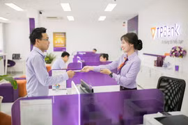 Giao dịch tại TPBank. (Ảnh minh họa. Nguồn: TPBank)