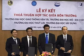 Đại diện các trường tại lễ ký thỏa thuận. (Nguồn: Vietnam+)