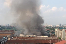 [Photo] Hiện trường vụ cháy lớn nhiều xưởng trong Công ty Lâm sản 