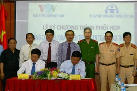 Ủy ban An toàn Giao thông Quốc gia hợp tác truyền thông với VOV 