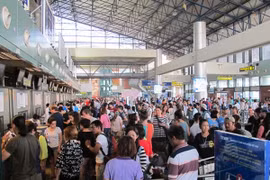Tỷ lệ chậm và hủy chuyến bay của các hãng hàng không đã giảm