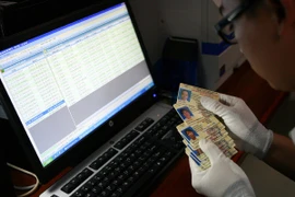 Thông báo mới về gia hạn đổi giấy phép lái xe ôtô vật liệu PET