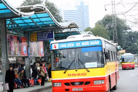 Hà Nội: Khai thác thêm làn đường riêng cho xe buýt 