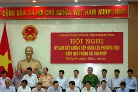 Doanh nghiệp Thái Nguyên đồng loạt ký cam kết không chở quá tải