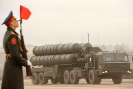 Tướng Nga tuyên bố Moskva cam kết tôn trọng hiệp ước hạt nhân với Mỹ