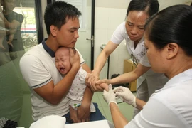 Khám cho bệnh nhi tại Trung tâm Bác sĩ gia đình Hà Nội, đường Hồ Mễ Trì, Thanh Xuân, Hà Nội. 