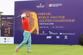 Sau khi chia tay sự nghiệp bóng đá, Hồng Sơn bắt đầu gắn bó với golf một cách rất tình cờ. (Ảnh: CTV)
