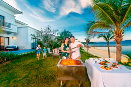 Những bữa tiệc nướng BBQ tại không gian biệt thự nghỉ dưỡng sang trọng.