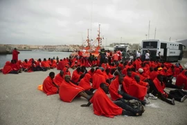 Hy Lạp đang “oằn mình” vì làn sóng người nhập cư trái phép