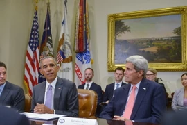 Tổng thống Mỹ Barack Obama (thứ 2, trái) tại một cuộc họp ở thủ đô Washington ngày 10/9. (Ảnh: AFP/TTXVN)