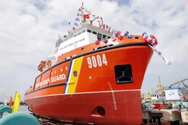 Mỹ trao cho Việt Nam tàu tuần tra, tăng cường hỗ trợ tuần duyên 