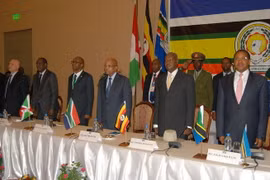 Đại diện các nước thành viên EAC tham dự hội nghị về cuộc khủng hoảng ở Burundi. (Ảnh: AFP/TTXVN)
