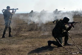 Tổng thống Ukraine đề xuất tăng quy mô quân đội lên 250.000 người 