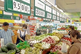 Tăng cường trách nhiệm của doanh nghiệp với người tiêu dùng