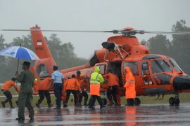 14 máy bay và 26 tàu hải quân tham gia tìm kiếm máy bay QZ8501