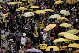 Người dân Hong Kong lại xuống đường biểu tình “bất tuân dân sự"