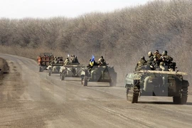 [Video] Quân đội Ukraine tuyên bố bắt đầu rút vũ khí hạng nặng