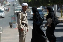 Tiếp sau Mỹ và Anh, đại sứ quán Pháp thông báo rút khỏi Yemen