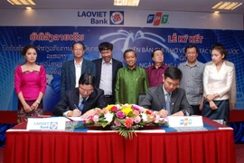LaoVietBank ký hợp tác chiến lược với Công ty Hệ thống thông tin FPT