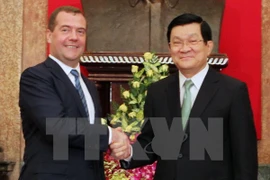 [Video] Chủ tịch nước Trương Tấn Sang tiếp Thủ tướng Nga Medvedev