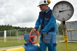 [Video] EU đề xuất Nga và Ukraine đàm phán khí đốt ba bên 