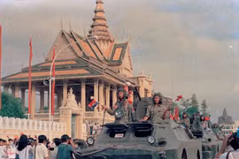 Quân tình nguyện Việt Nam ở Phnom Penh. (Ảnh: Kim Hùng/TTXVN) 