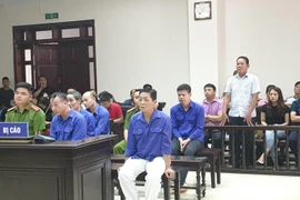 Các bị cáo tại phiên tòa. (Ảnh: PV/Vietnam+) 