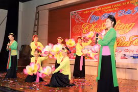 Điệu chèo Đào Liễu-Lời chúc mùa Xuân. (Ảnh: Xuân Tuấn-Hoài Nam/Vietnam+)